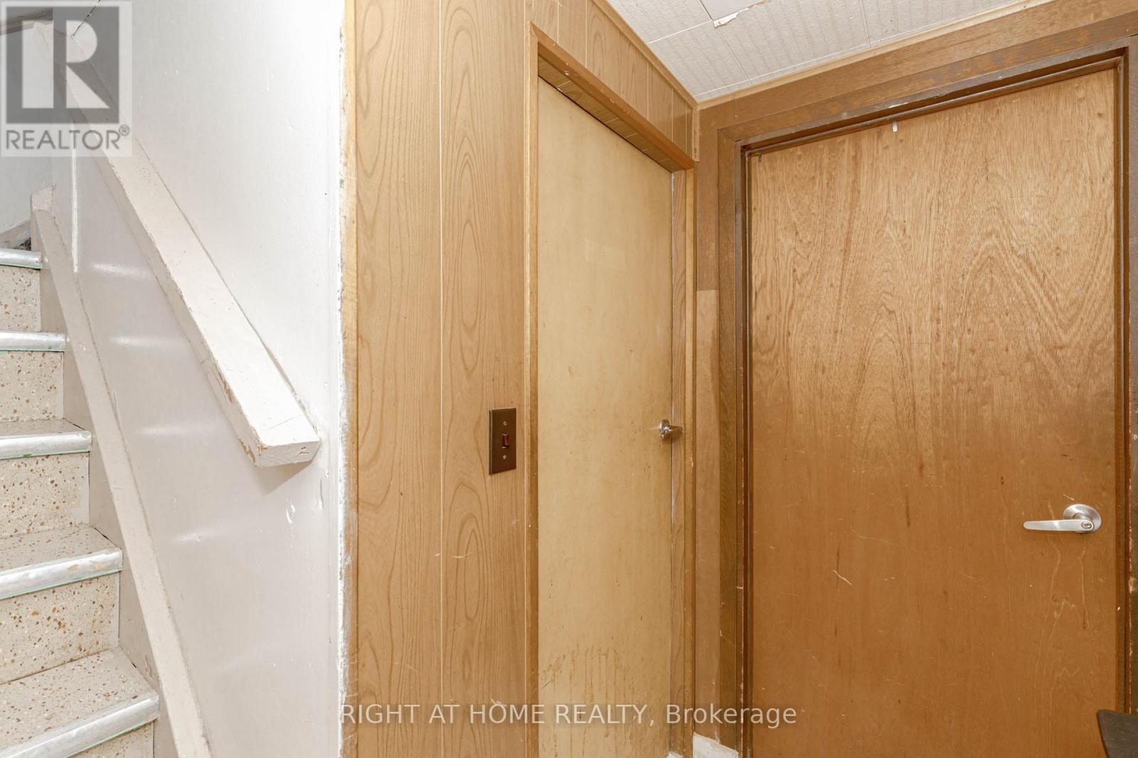132 Laurel Avenue, Toronto (Kennedy Park), Ontario  M1K 3J9 - Photo 33 - E12212560