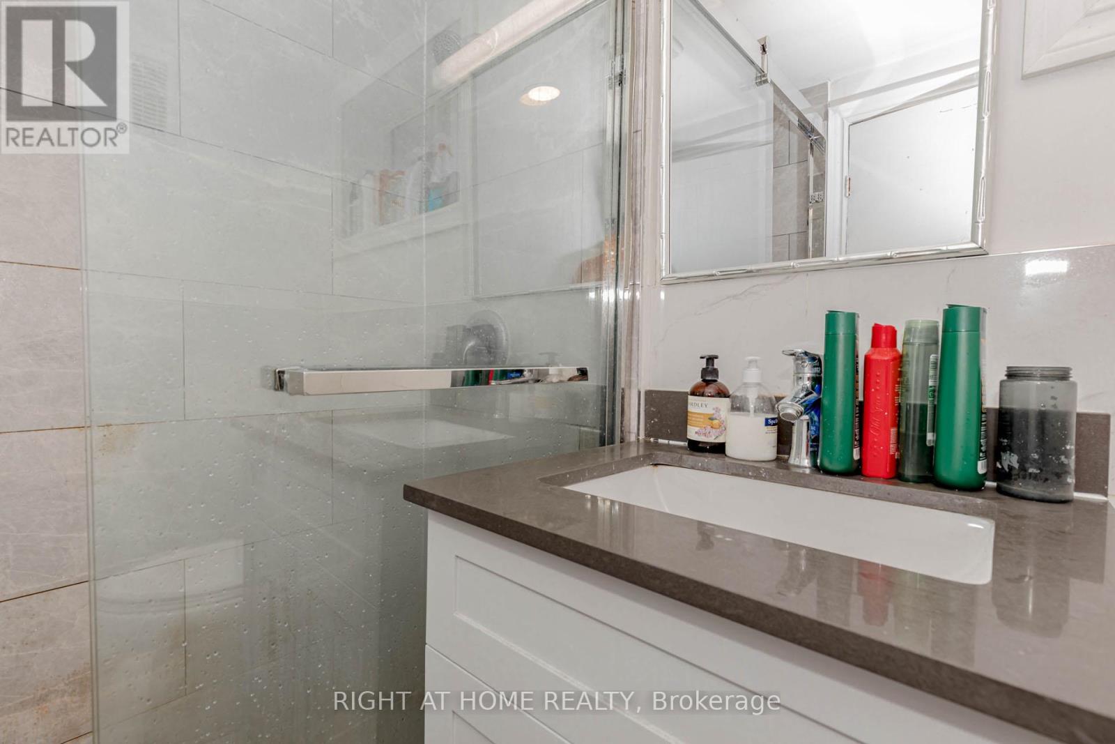 132 Laurel Avenue, Toronto (Kennedy Park), Ontario  M1K 3J9 - Photo 39 - E12212560