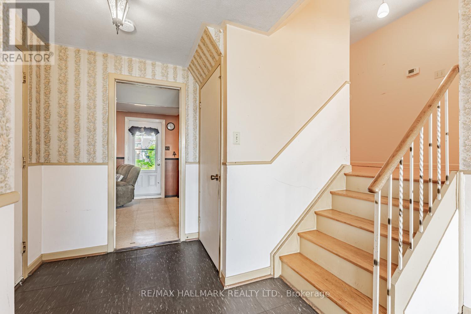 73 Gregory Road, Ajax (South East), Ontario  L1S 3B5 - Photo 10 - E12212579