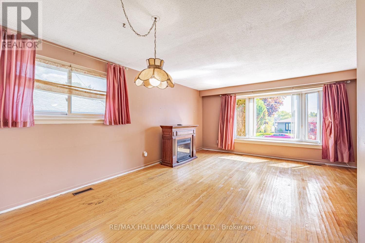 73 Gregory Road, Ajax (South East), Ontario  L1S 3B5 - Photo 14 - E12212579
