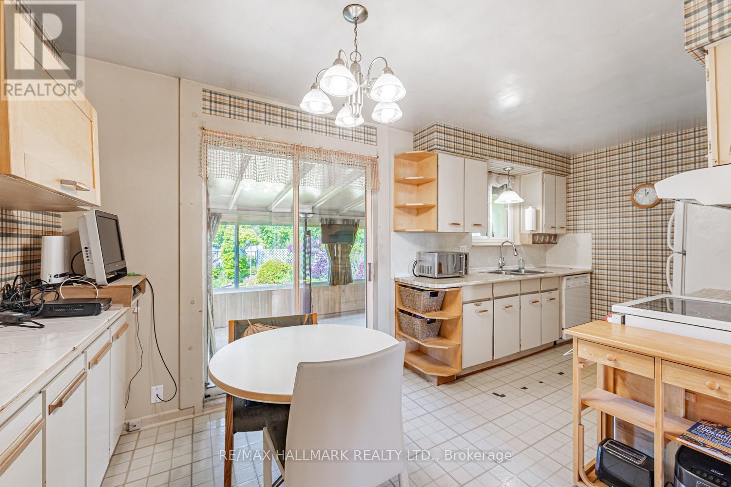 73 Gregory Road, Ajax (South East), Ontario  L1S 3B5 - Photo 18 - E12212579