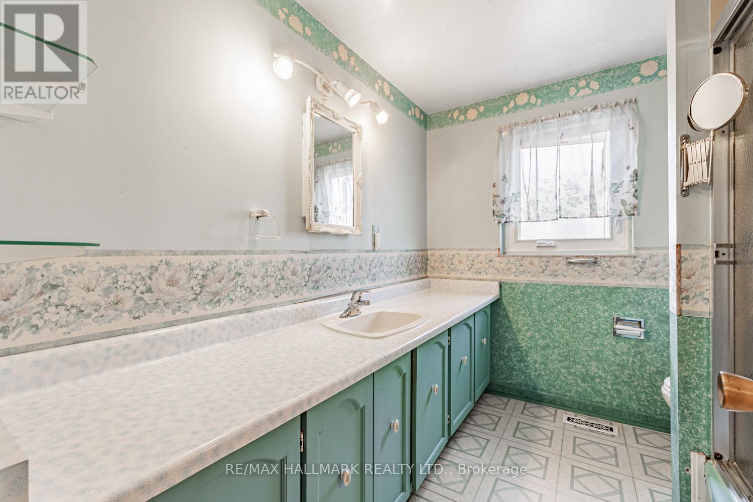 73 Gregory Road, Ajax (South East), Ontario  L1S 3B5 - Photo 27 - E12212579