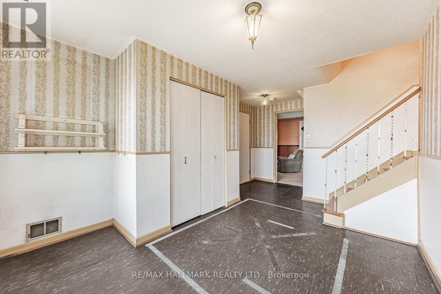 73 Gregory Road, Ajax (South East), Ontario  L1S 3B5 - Photo 6 - E12212579