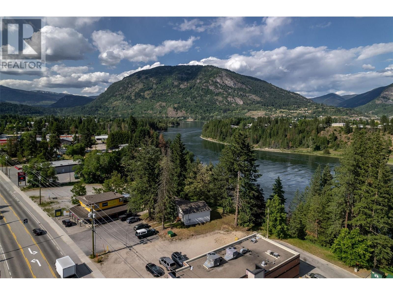 1451 Columbia Avenue, Castlegar, British Columbia  V1N 1H8 - Photo 25 - 10351656