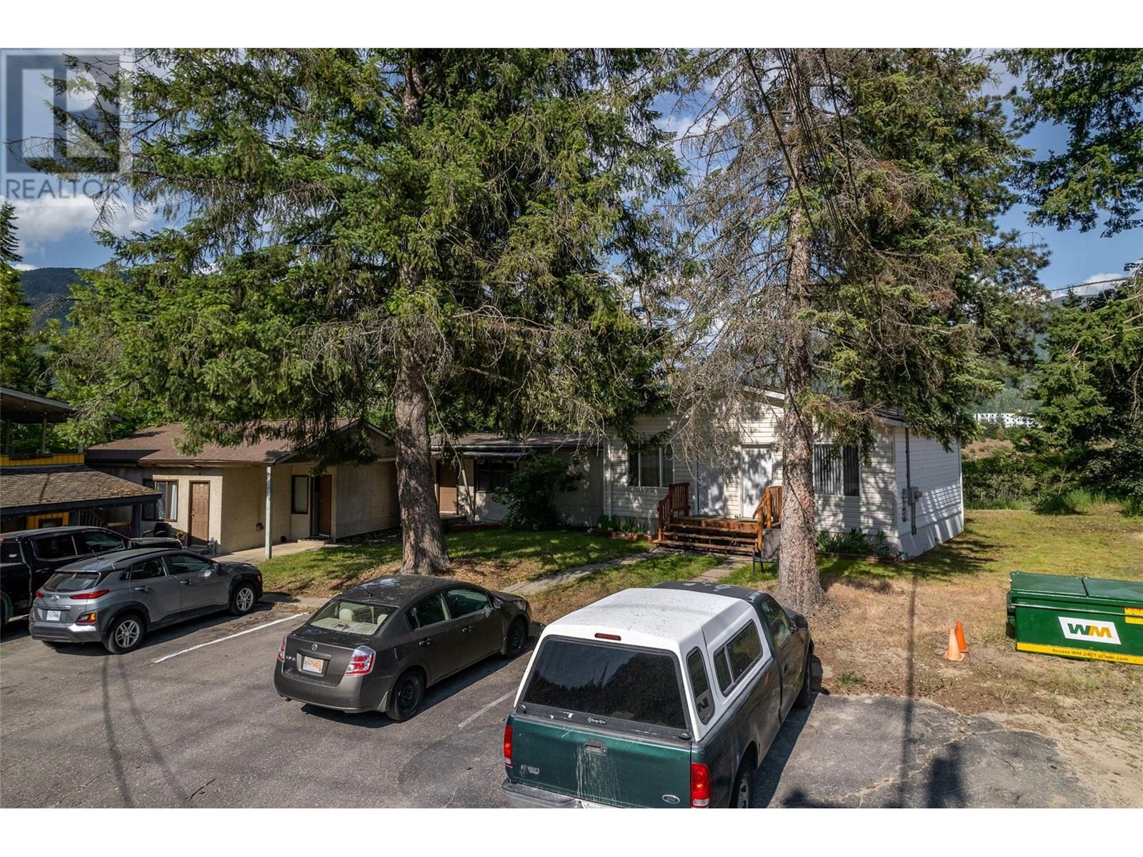 1451 Columbia Avenue, Castlegar, British Columbia  V1N 1H8 - Photo 10 - 10351656