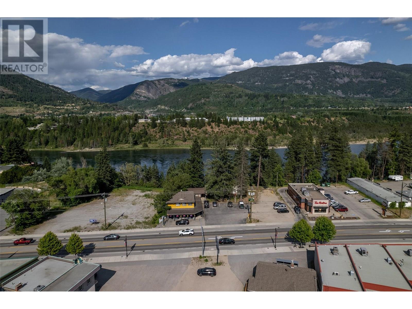 1451 Columbia Avenue, Castlegar, British Columbia  V1N 1H8 - Photo 23 - 10351656
