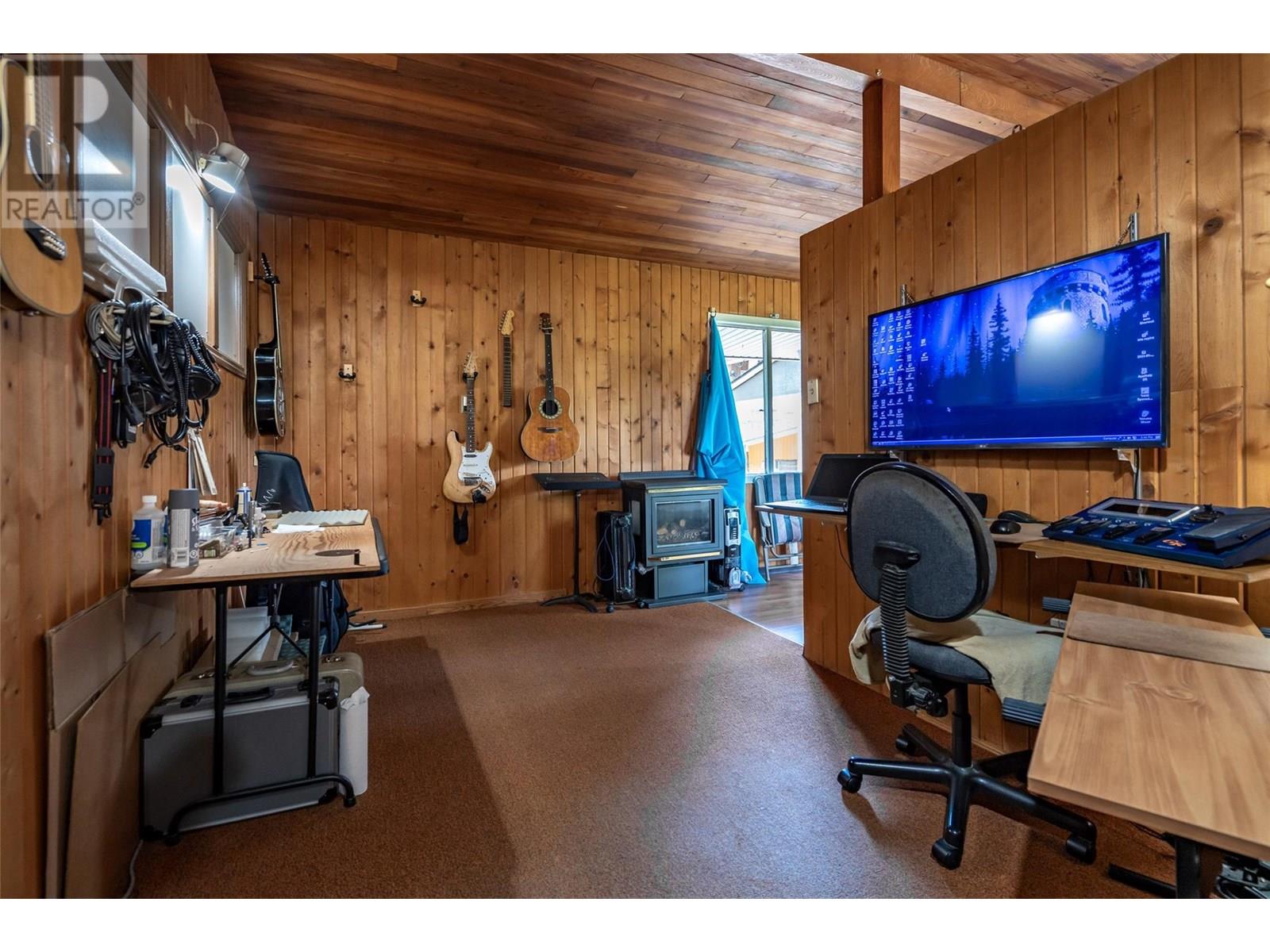 1451 Columbia Avenue, Castlegar, British Columbia  V1N 1H8 - Photo 59 - 10351656