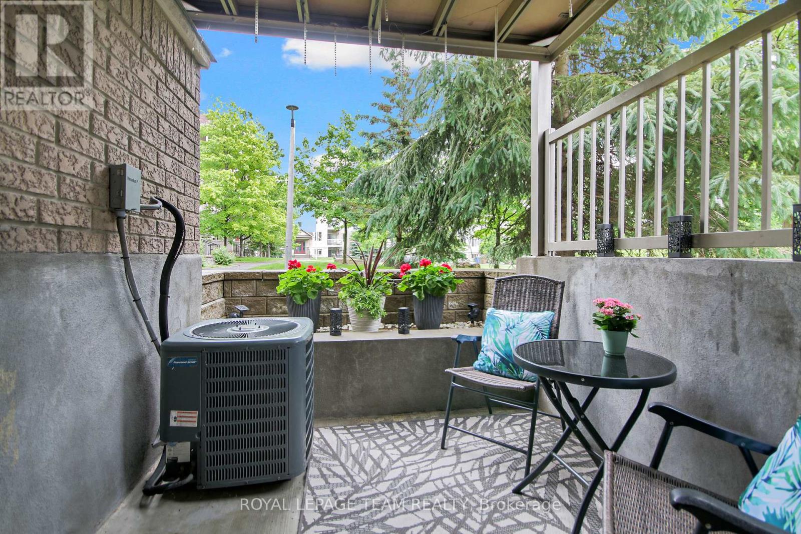 2 - 565 Stonefield, Ottawa, Ontario  K2G 4R4 - Photo 31 - X12212617