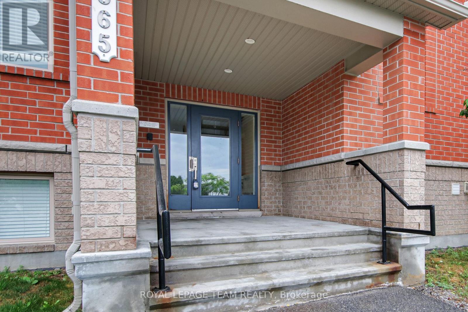 2 - 565 Stonefield, Ottawa, Ontario  K2G 4R4 - Photo 5 - X12212617