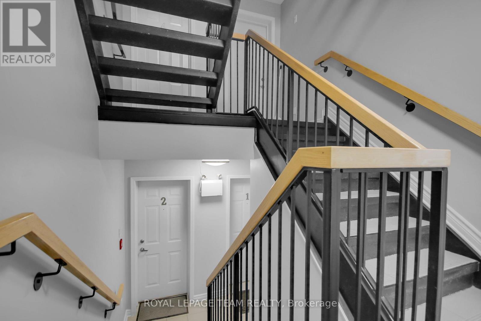 2 - 565 Stonefield, Ottawa, Ontario  K2G 4R4 - Photo 6 - X12212617