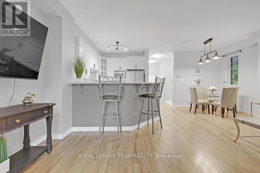 70 Oldfield Street, Ottawa, Ontario  K2G 7C2 - Photo 13 - X12212659