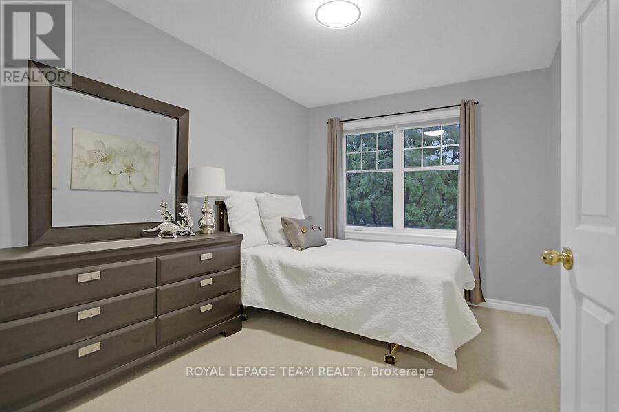 70 Oldfield Street, Ottawa, Ontario  K2G 7C2 - Photo 20 - X12212659