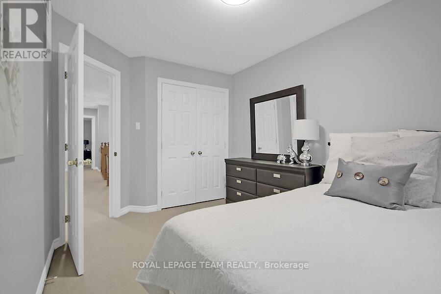 70 Oldfield Street, Ottawa, Ontario  K2G 7C2 - Photo 21 - X12212659