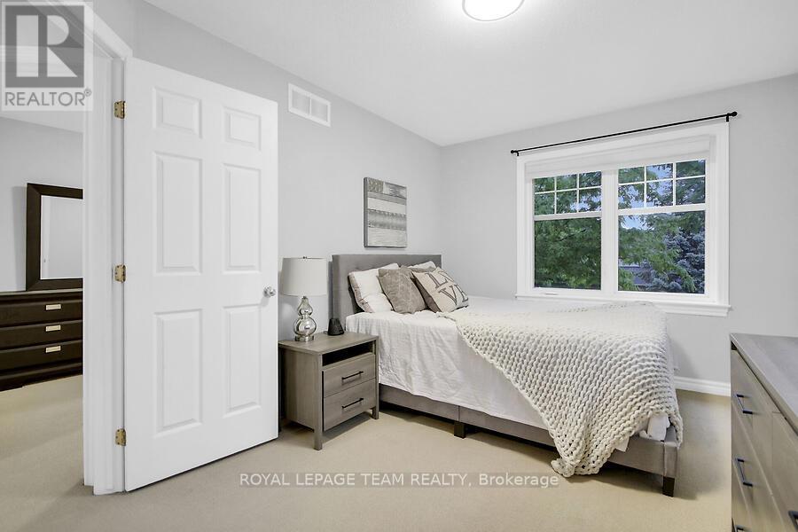 70 Oldfield Street, Ottawa, Ontario  K2G 7C2 - Photo 24 - X12212659