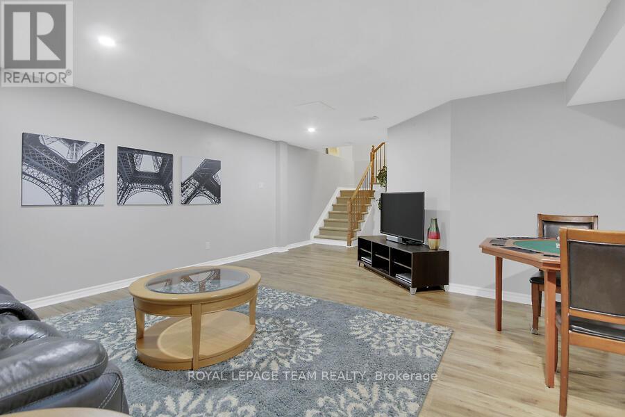 70 Oldfield Street, Ottawa, Ontario  K2G 7C2 - Photo 36 - X12212659