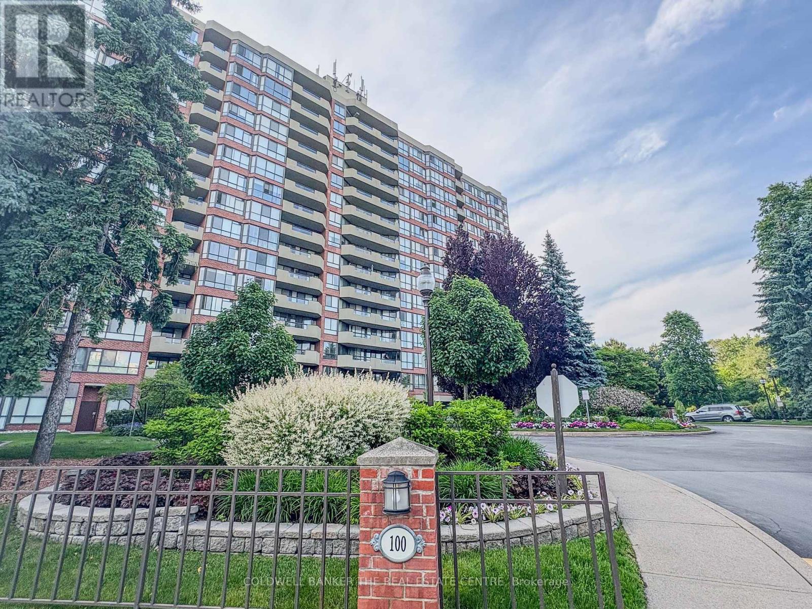 307 - 100 Observatory Lane, Richmond Hill (Observatory), Ontario  L4C 1T4 - Photo 1 - N12212344