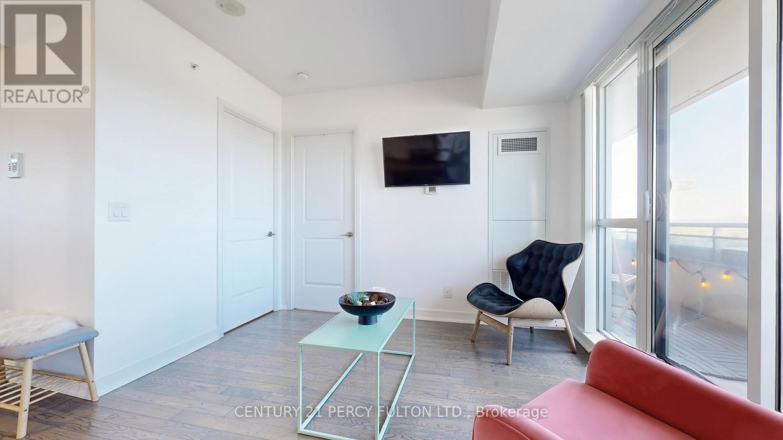 1204 - 9201 Yonge Street, Richmond Hill (Langstaff), Ontario  L4C 1H9 - Photo 12 - N12212388