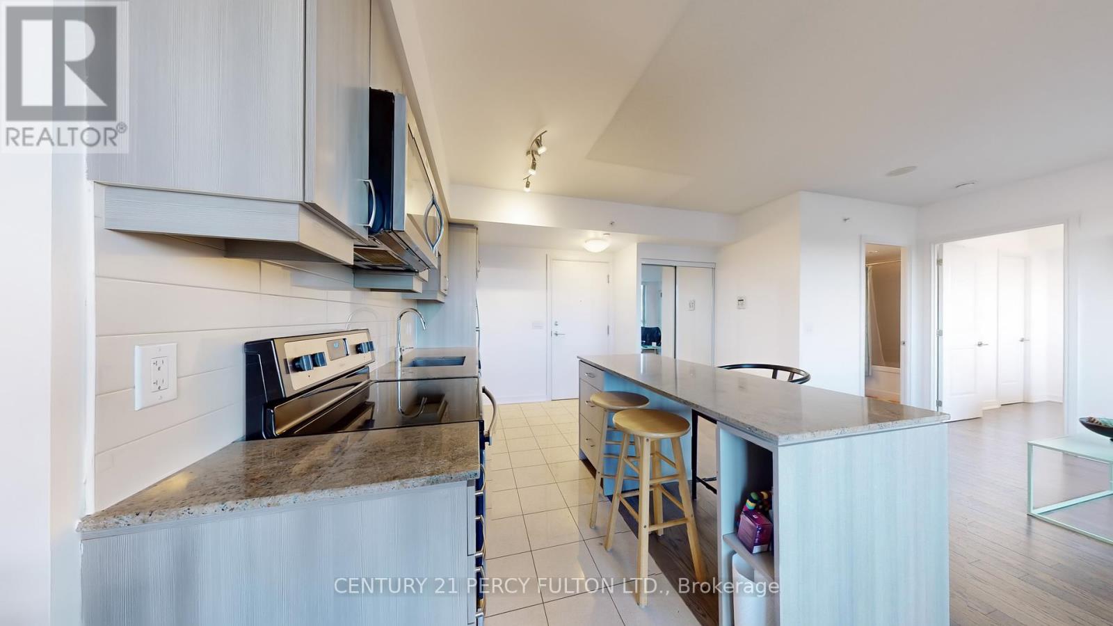 1204 - 9201 Yonge Street, Richmond Hill (Langstaff), Ontario  L4C 1H9 - Photo 18 - N12212388