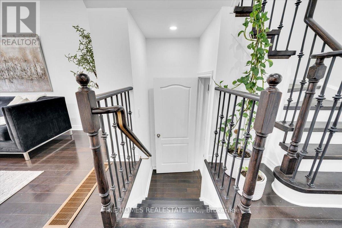 115 Meadowhawk Trail, Bradford West Gwillimbury (Bradford), Ontario  L3Z 0E2 - Photo 34 - N12212394