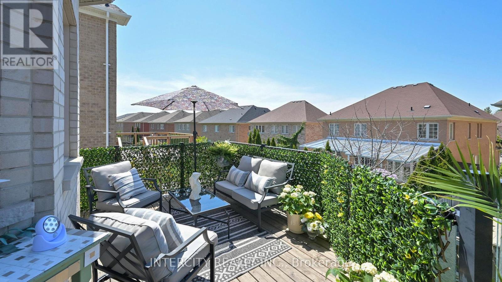 32 Allison Ann Way, Vaughan (Patterson), Ontario  L6A 0J4 - Photo 44 - N12212396