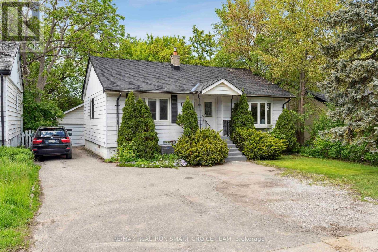 106 Steeles Avenue E, Markham (Grandview), Ontario  L3T 1A4 - Photo 2 - N12212399