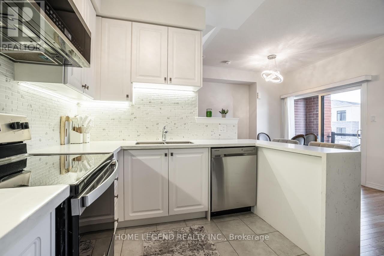 123 Bravo Lane, Newmarket (Woodland Hill), Ontario  L3X 0L2 - Photo 20 - N12212400
