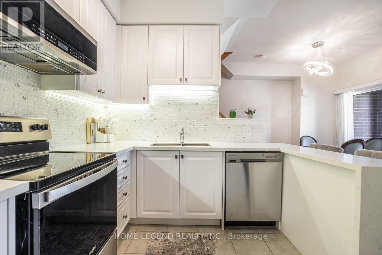 123 Bravo Lane, Newmarket (Woodland Hill), Ontario  L3X 0L2 - Photo 23 - N12212400