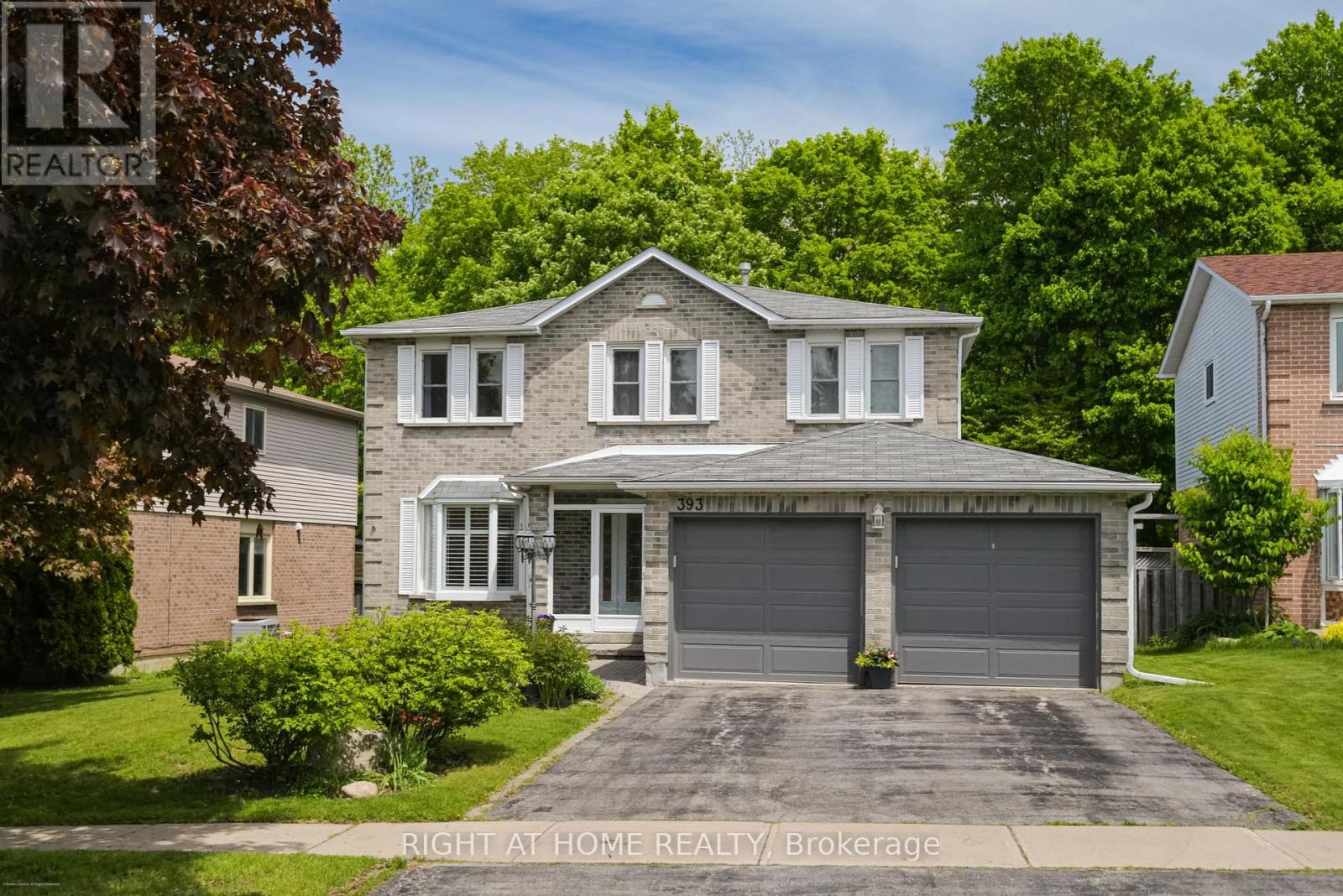 393 Vanden Bergh Boulevard, Newmarket (Bristol-London), Ontario  L3Y 7Z8 - Photo 2 - N12212460