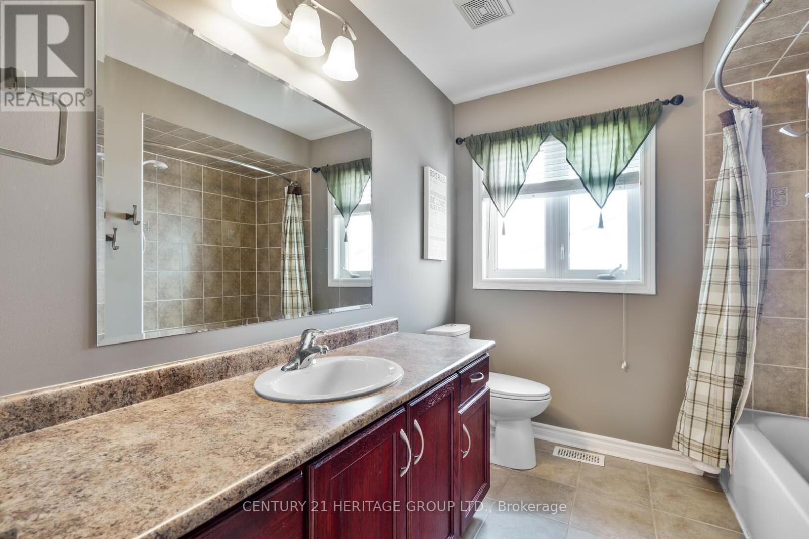 146 Metcalfe Drive, Bradford West Gwillimbury (Bradford), Ontario  L3Z 3J2 - Photo 18 - N12212471