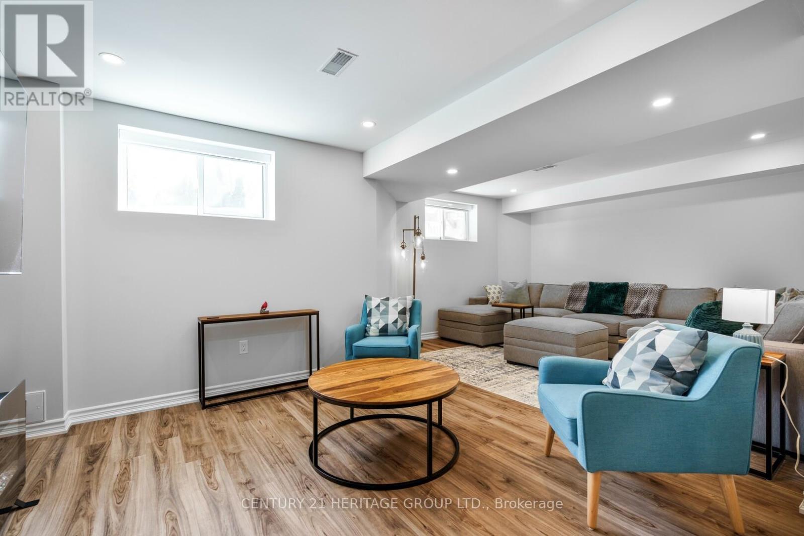 146 Metcalfe Drive, Bradford West Gwillimbury (Bradford), Ontario  L3Z 3J2 - Photo 24 - N12212471
