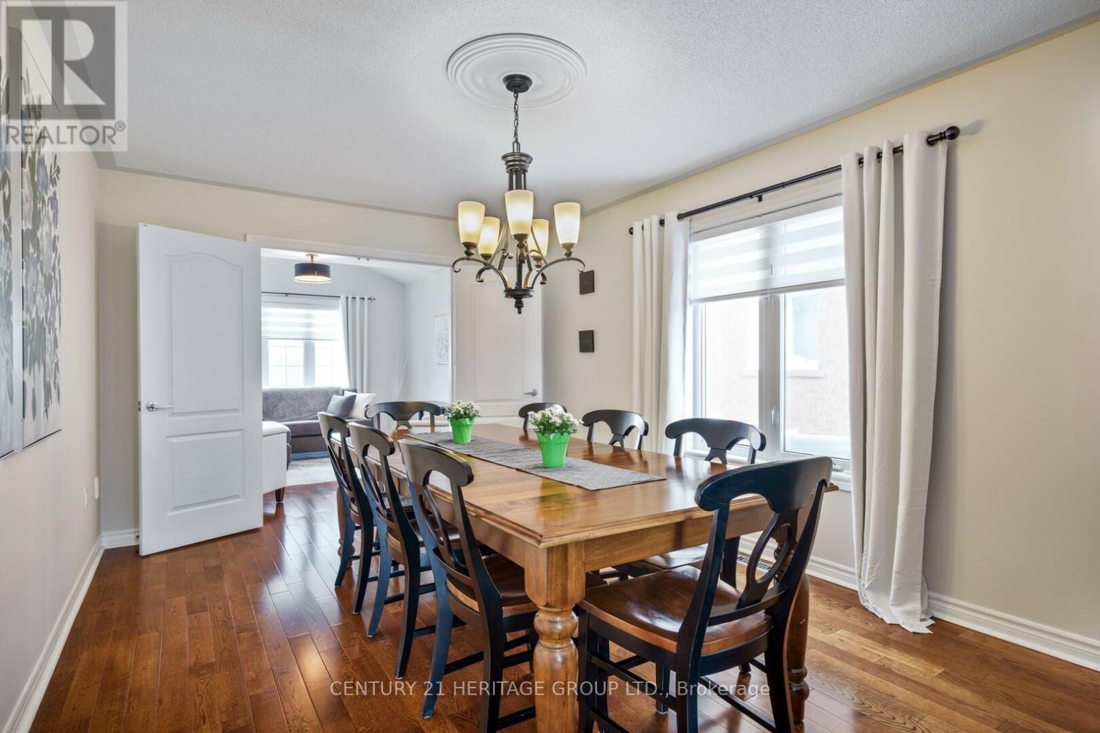 146 Metcalfe Drive, Bradford West Gwillimbury (Bradford), Ontario  L3Z 3J2 - Photo 8 - N12212471