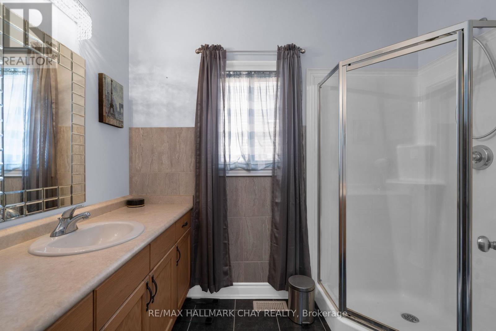 60 Brownley Lane, Essa (Angus), Ontario  L3W 0P9 - Photo 19 - N12212553