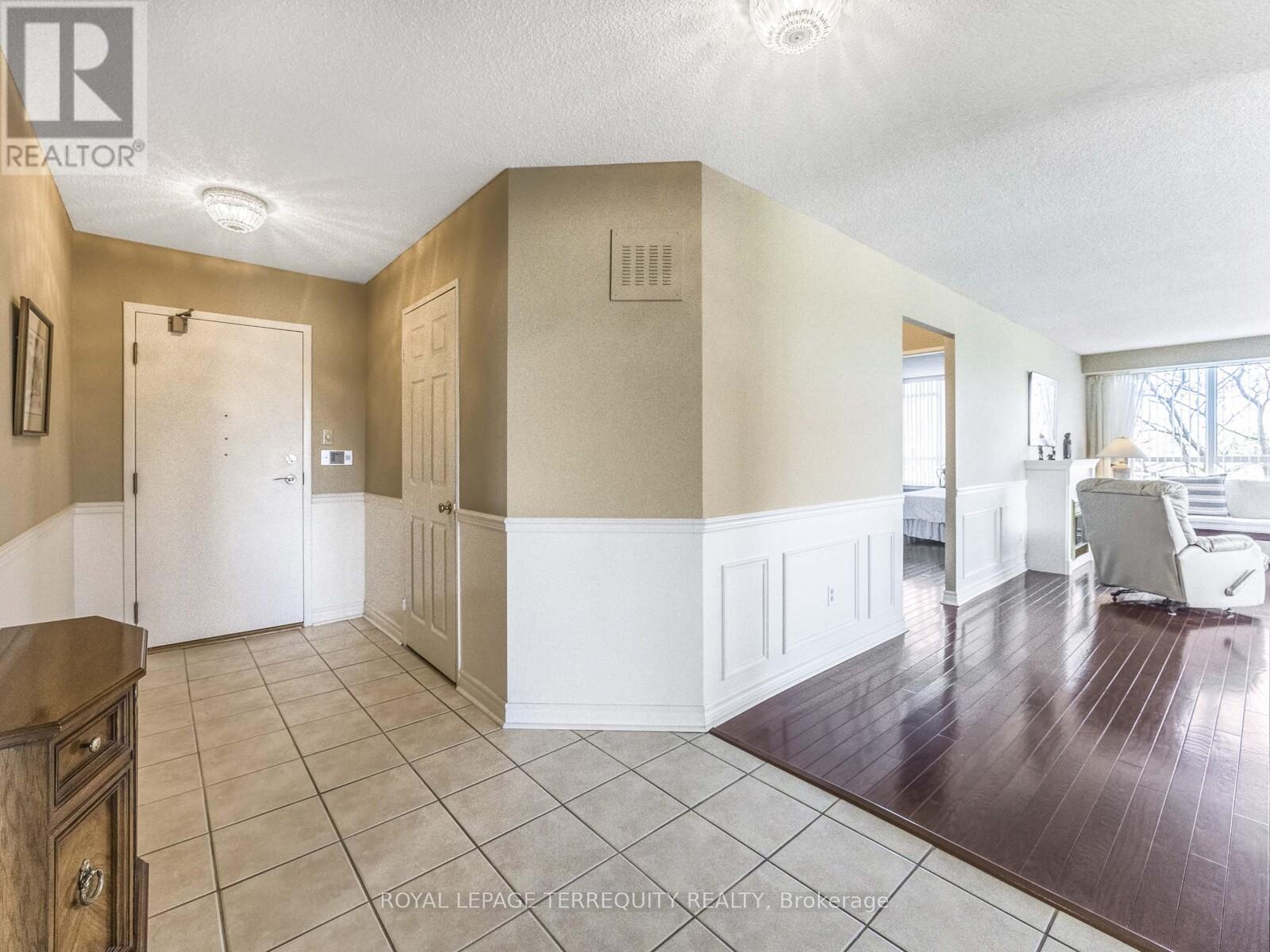 312 - 55 Austin Drive, Markham (Markville), Ontario  L3R 8H5 - Photo 4 - N12212572