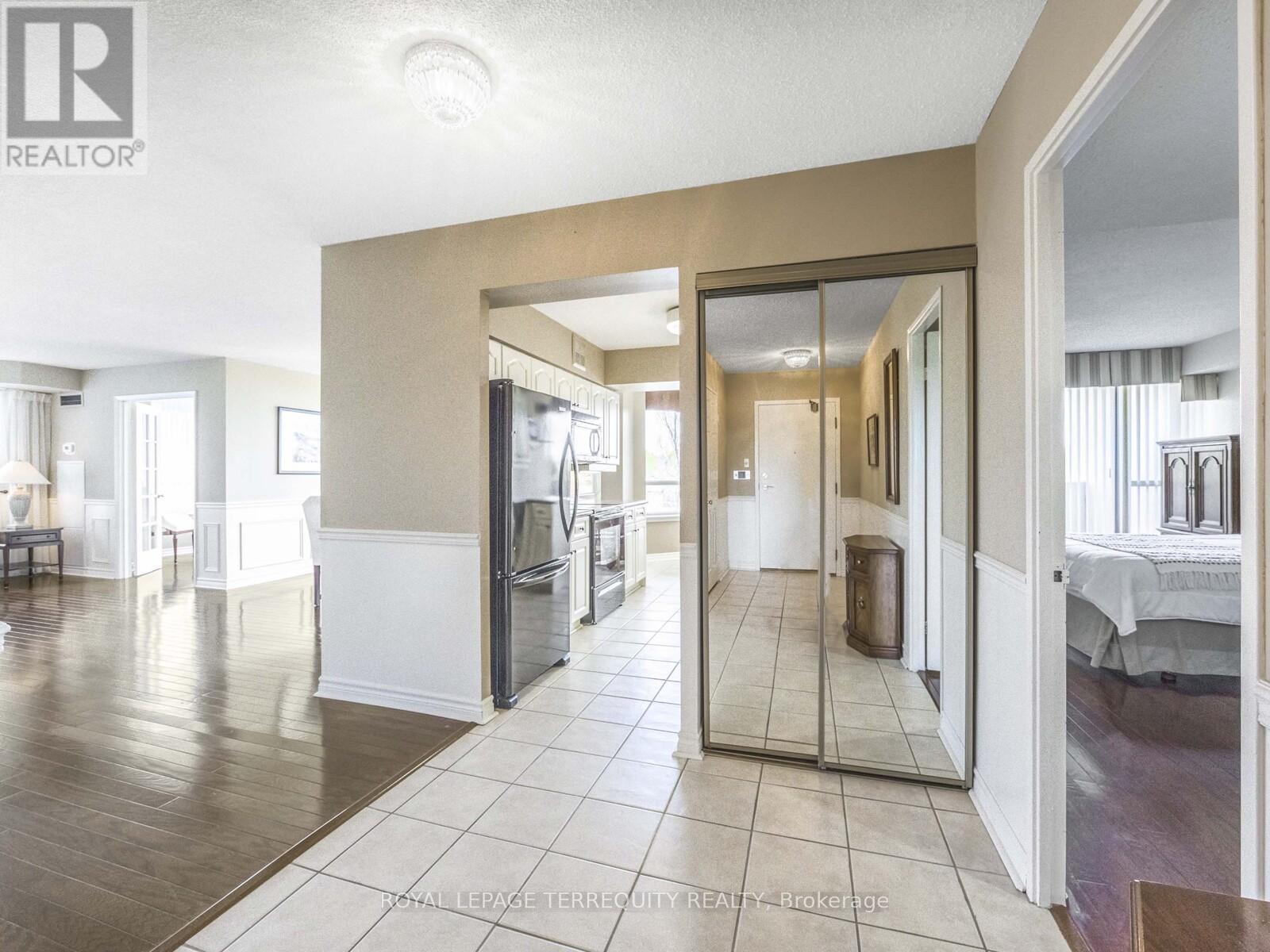 312 - 55 Austin Drive, Markham (Markville), Ontario  L3R 8H5 - Photo 6 - N12212572