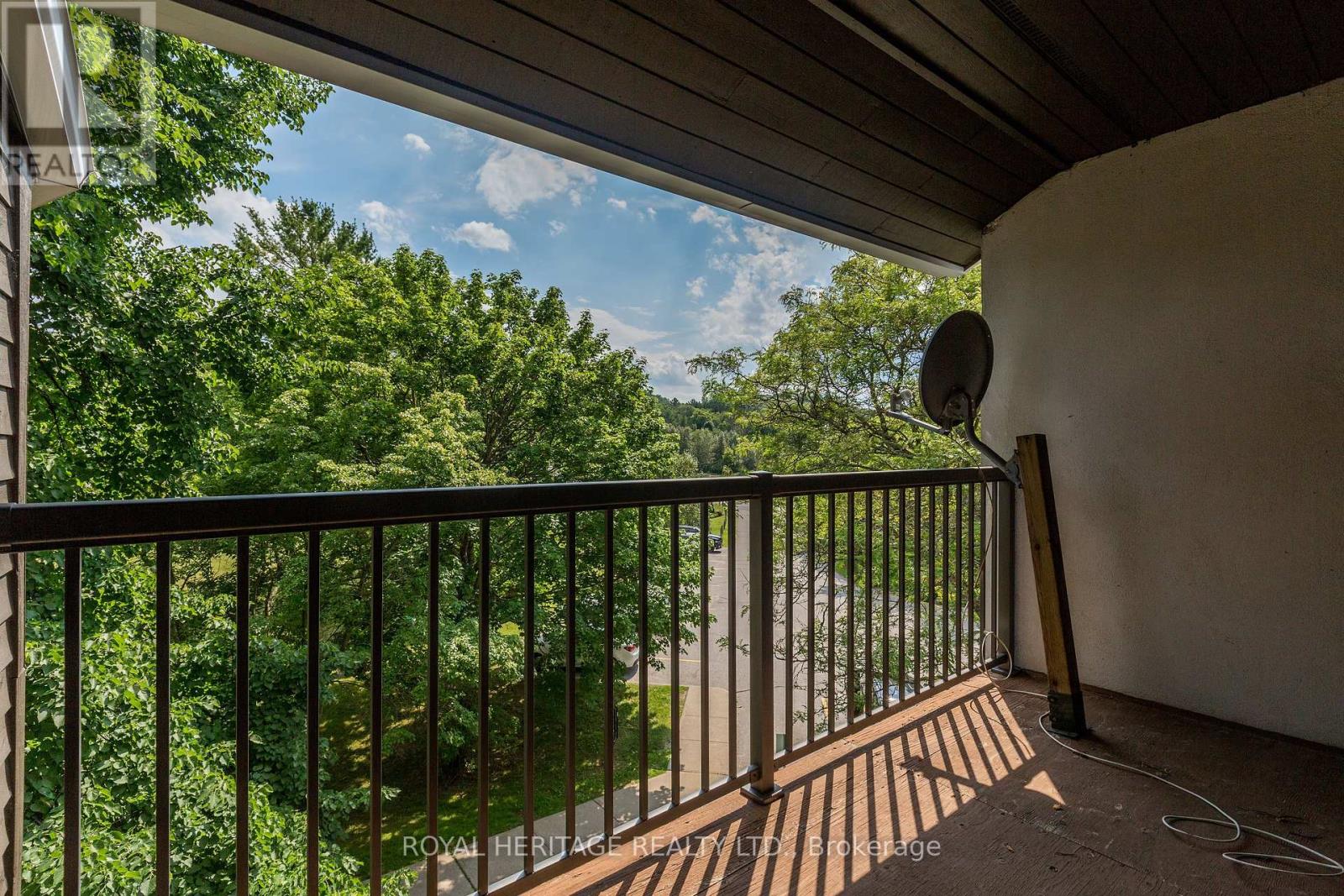 311 - 1102 Horseshoe Valley Road W, Oro-Medonte (Horseshoe Valley), Ontario  L4M 4Y8 - Photo 10 - S12212383
