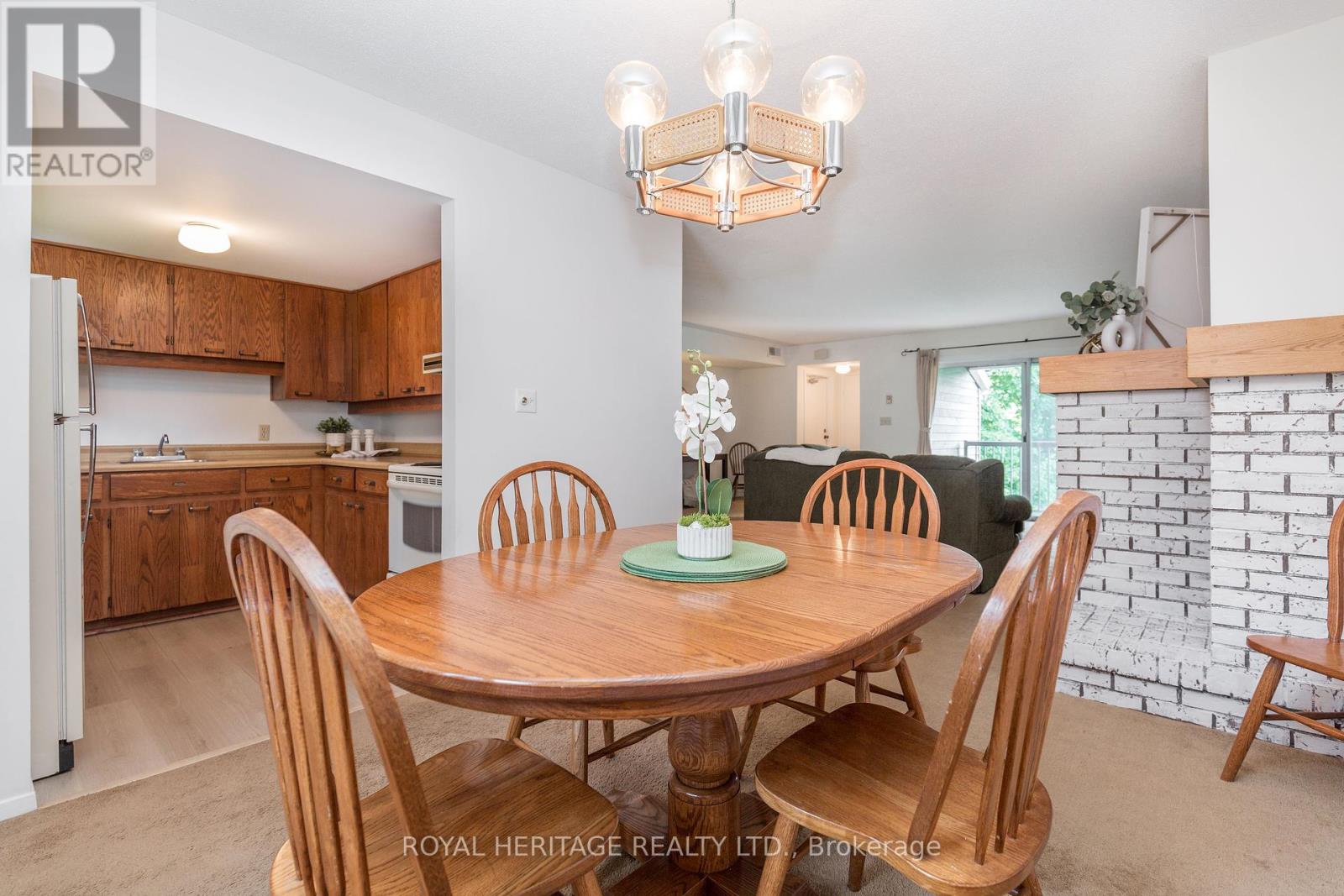 311 - 1102 Horseshoe Valley Road W, Oro-Medonte (Horseshoe Valley), Ontario  L4M 4Y8 - Photo 15 - S12212383