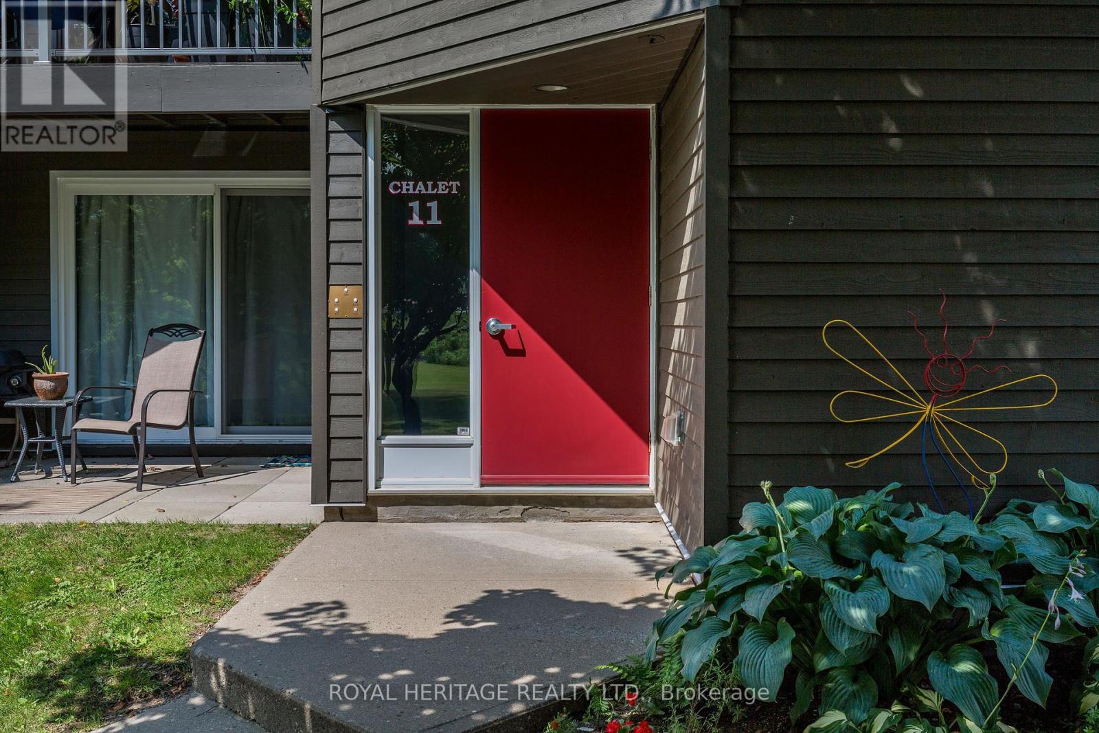 311 - 1102 Horseshoe Valley Road W, Oro-Medonte (Horseshoe Valley), Ontario  L4M 4Y8 - Photo 2 - S12212383
