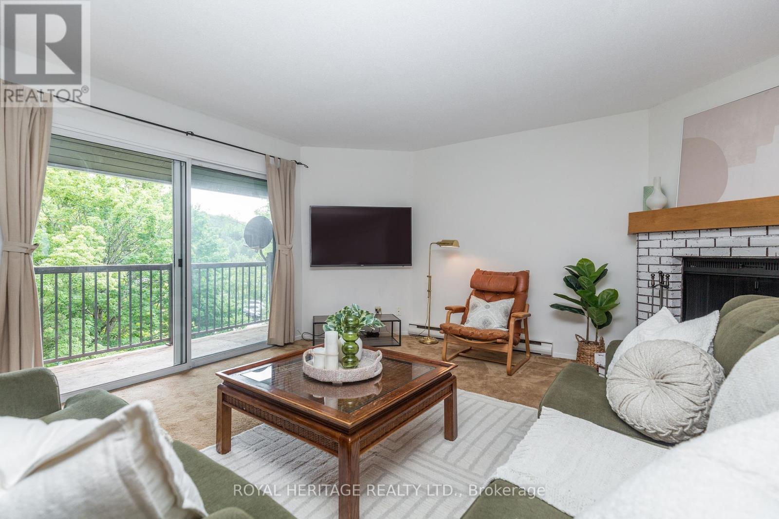 311 - 1102 Horseshoe Valley Road W, Oro-Medonte (Horseshoe Valley), Ontario  L4M 4Y8 - Photo 8 - S12212383