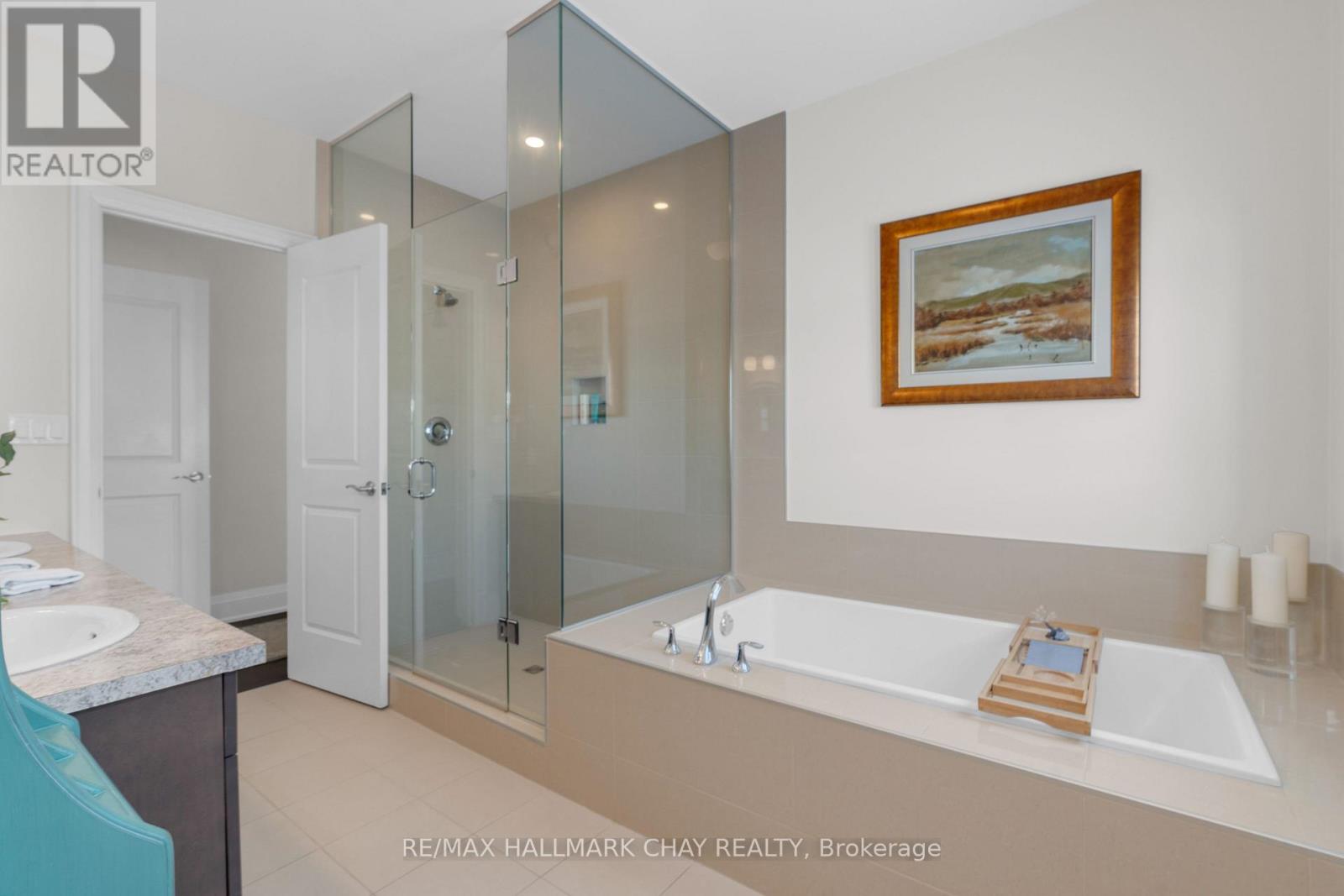 12 Thoroughbred Drive, Oro-Medonte, Ontario  L0K 1E0 - Photo 22 - S12212453