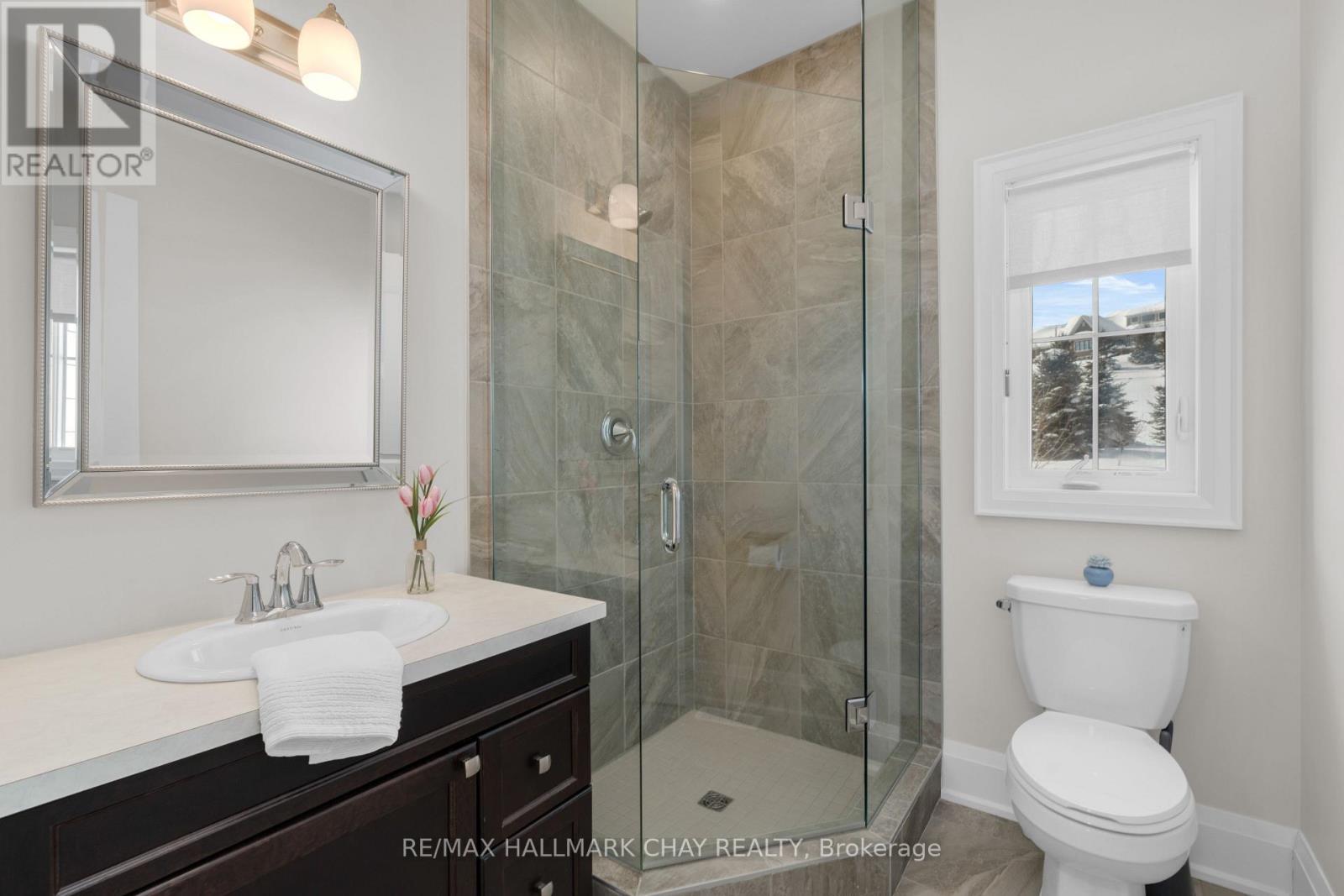 12 Thoroughbred Drive, Oro-Medonte, Ontario  L0K 1E0 - Photo 26 - S12212453