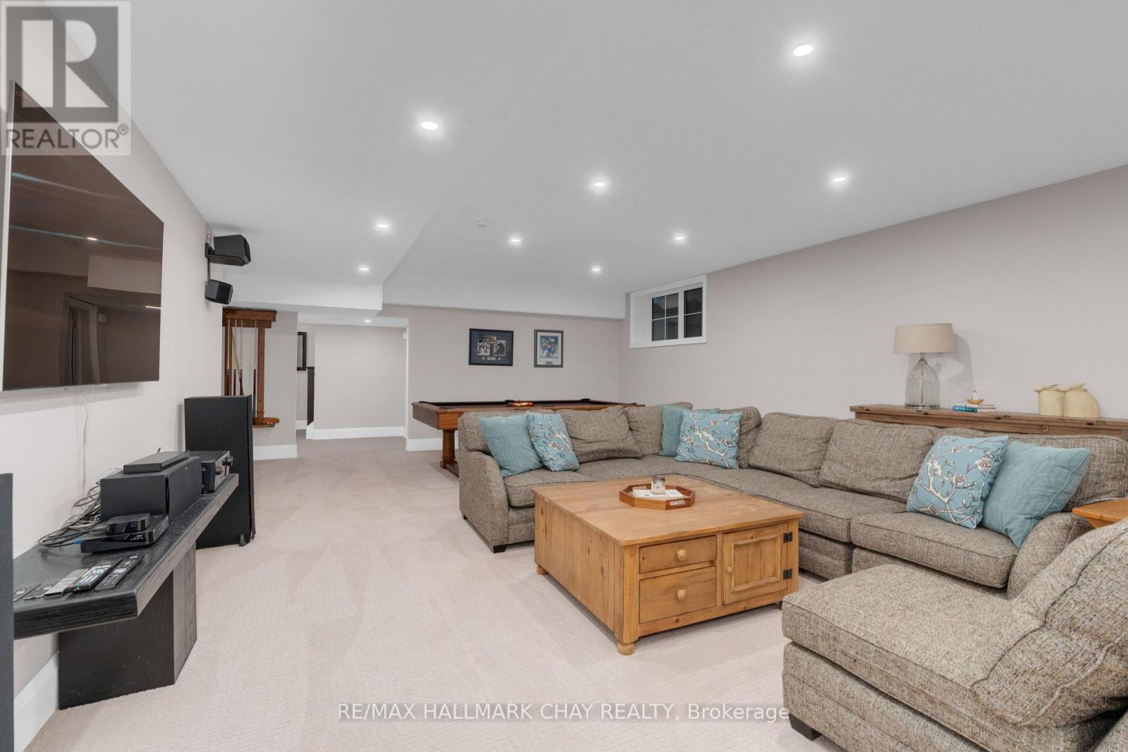 12 Thoroughbred Drive, Oro-Medonte, Ontario  L0K 1E0 - Photo 34 - S12212453