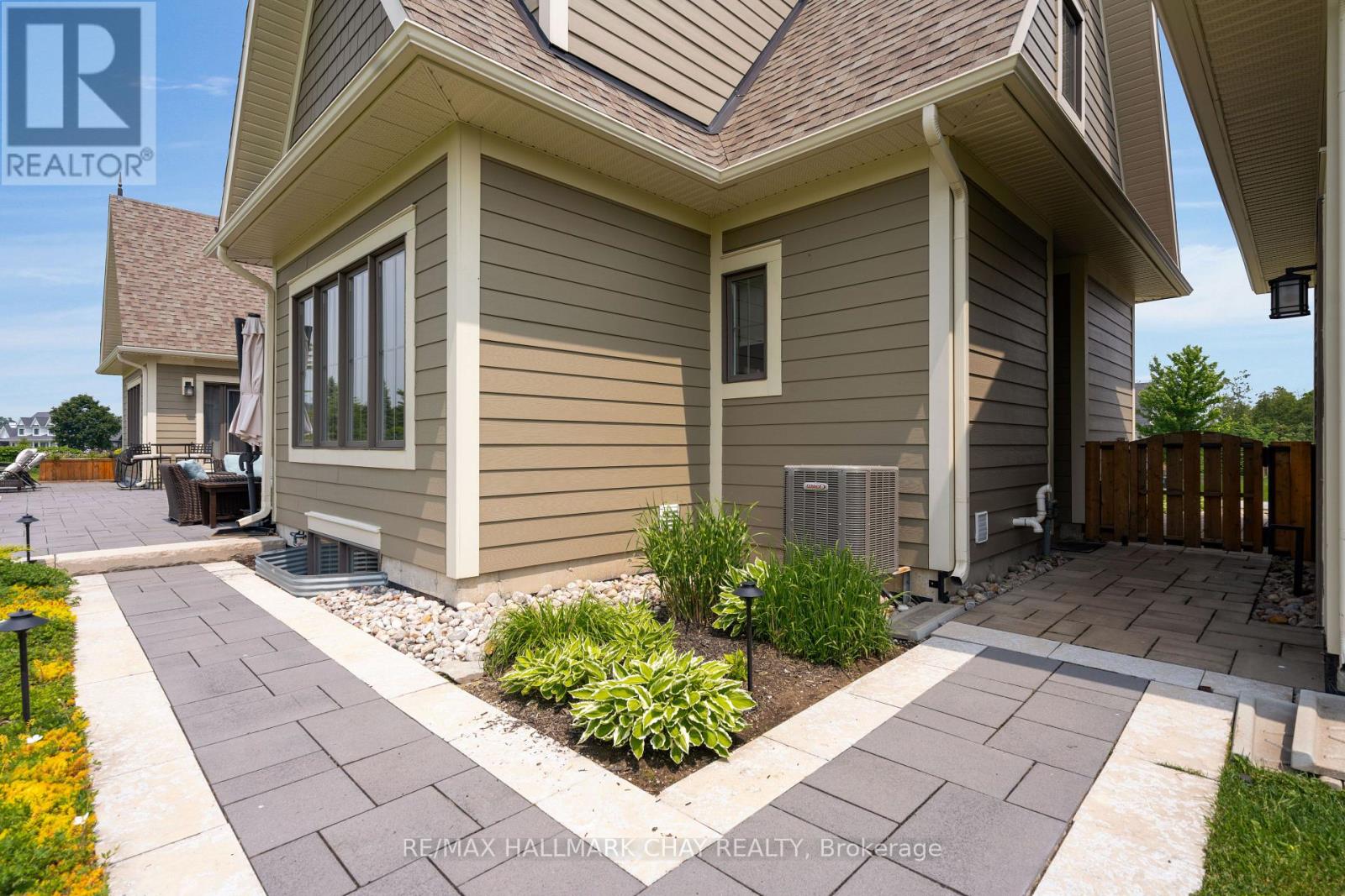12 Thoroughbred Drive, Oro-Medonte, Ontario  L0K 1E0 - Photo 42 - S12212453