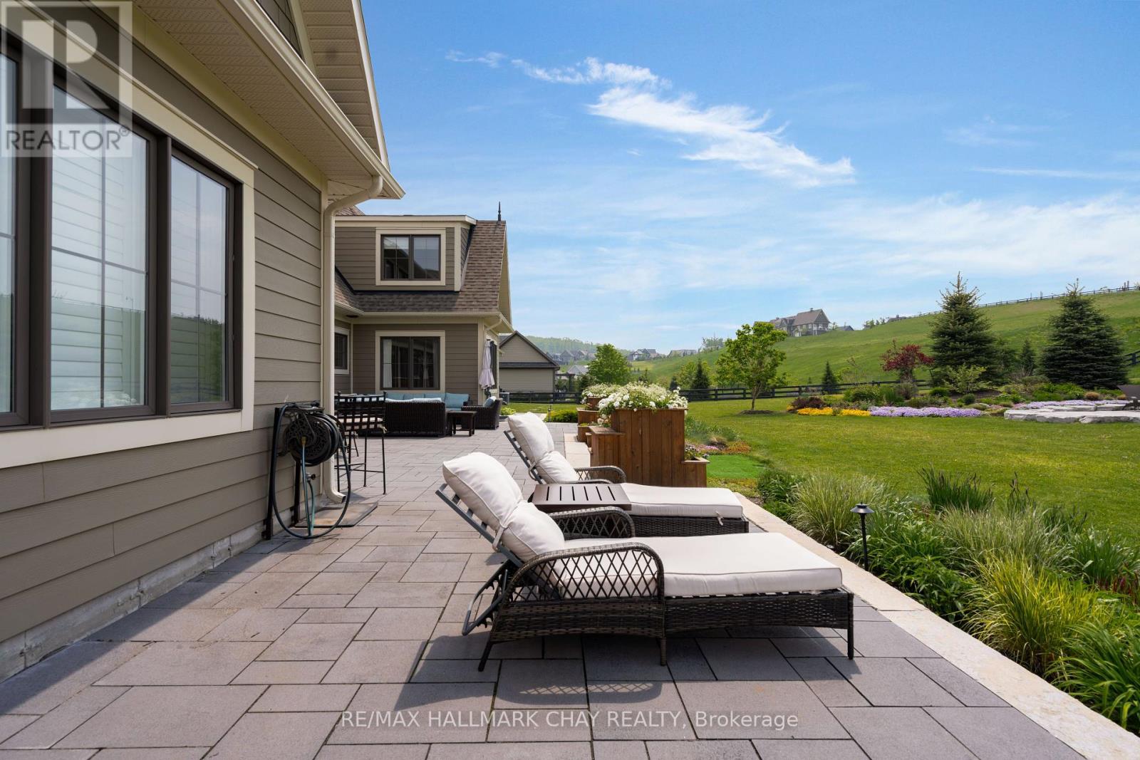 12 Thoroughbred Drive, Oro-Medonte, Ontario  L0K 1E0 - Photo 43 - S12212453