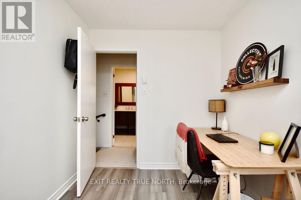 7 - 3 Sawmill Road, Barrie (Ardagh), Ontario  L4N 6X3 - Photo 17 - S12212530