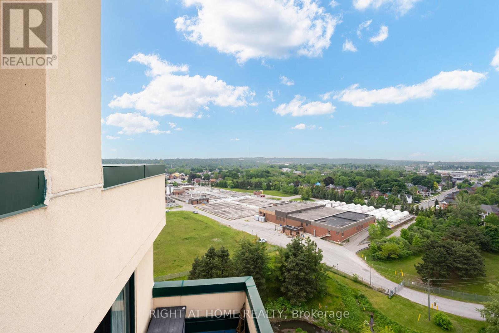 1701 - 75 Ellen Street, Barrie (Lakeshore), Ontario  L4N 7R6 - Photo 27 - S12212539