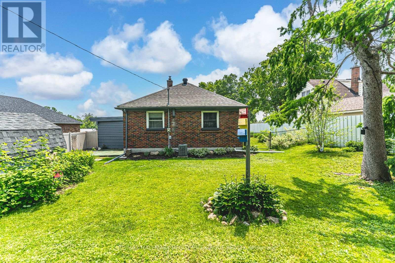 29 Argyle Avenue, Orillia, Ontario  L3V 2V5 - Photo 19 - S12212561