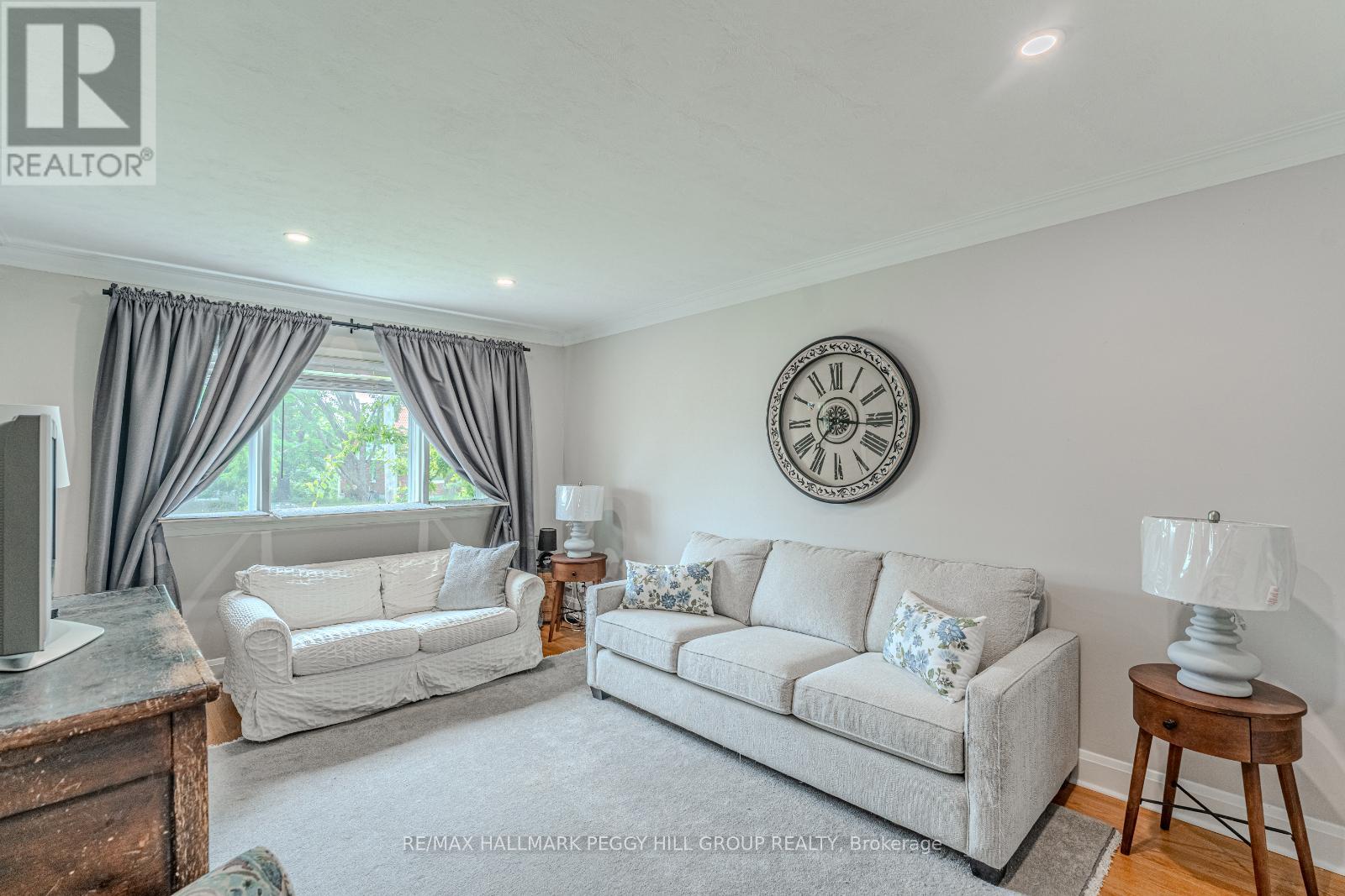 29 Argyle Avenue, Orillia, Ontario  L3V 2V5 - Photo 7 - S12212561