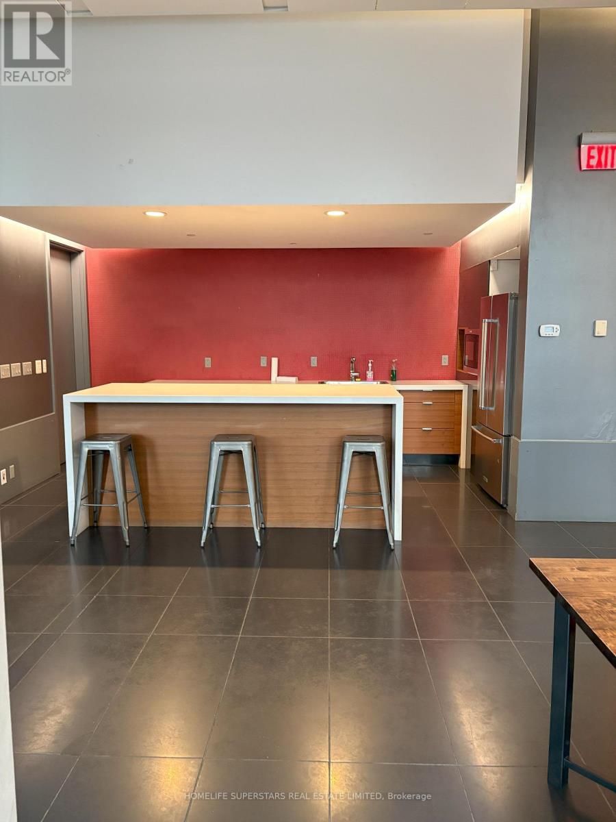 1103 - 21 Widmer Street, Toronto (Waterfront Communities), Ontario  M5V 0B8 - Photo 3 - C12212528