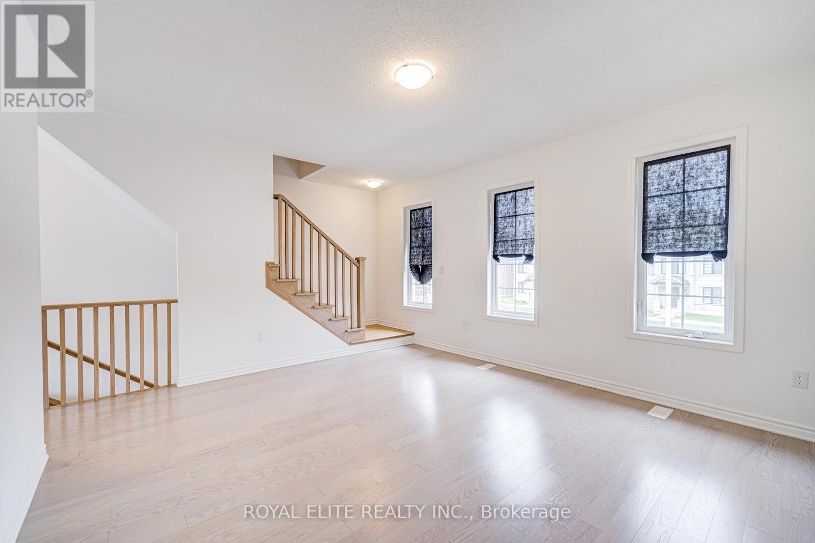 1374 William Halton Parkway, Oakville, Ontario  L6M 5P2 - Photo 13 - W12140513