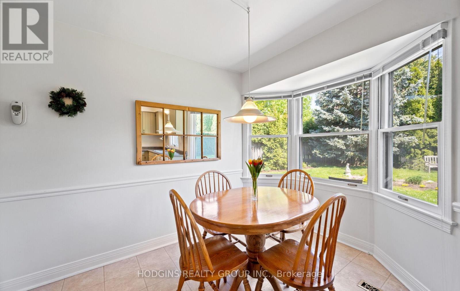 2547 King Richard's Place, Mississauga, Ontario  L5K 2H5 - Photo 12 - W12209785